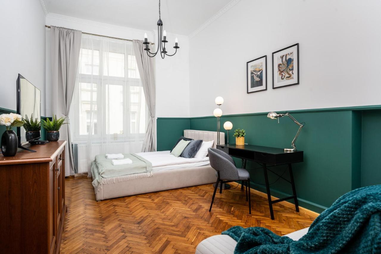 Classy Old Town Apartment - By Upstairs Krakow Ngoại thất bức ảnh