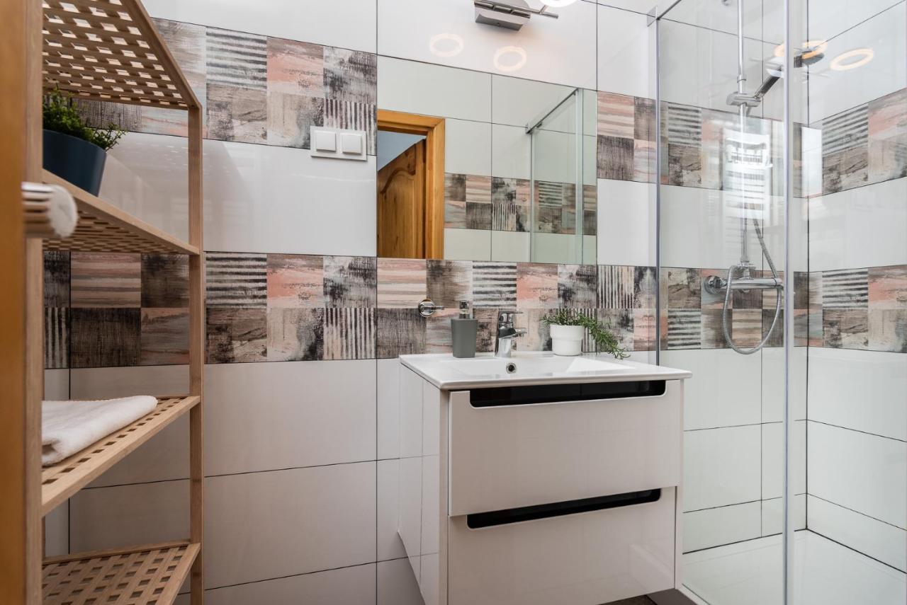Classy Old Town Apartment - By Upstairs Krakow Ngoại thất bức ảnh